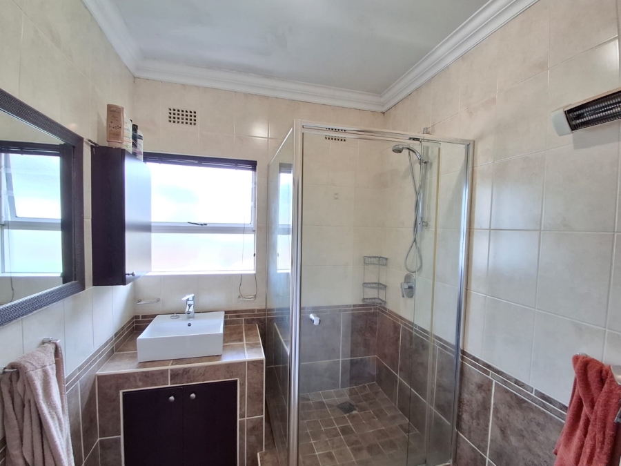 4 Bedroom Property for Sale in Nahoon Valley Park Eastern Cape